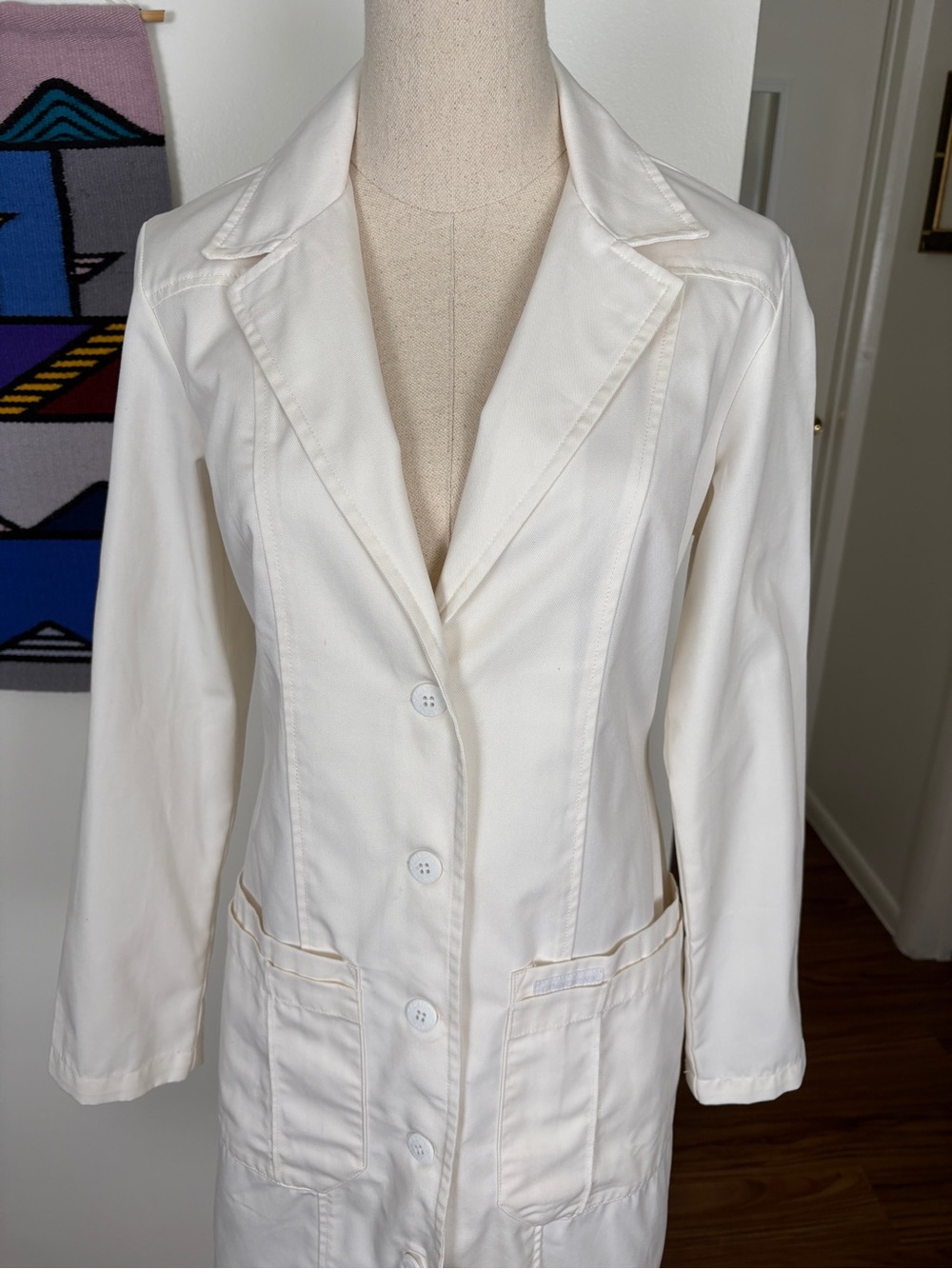 VTG Y2K Cream Trench Coat from Cherokee
